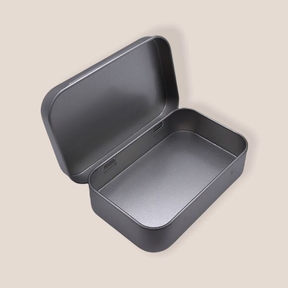 NWT Wool + Pepper Co. Emergency Stash Tin - Picture 3 of 4